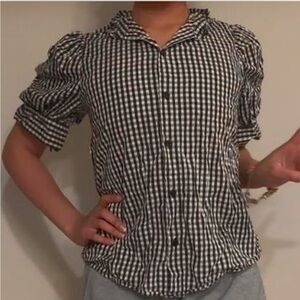 plaid black n white puffy sleeve blouse